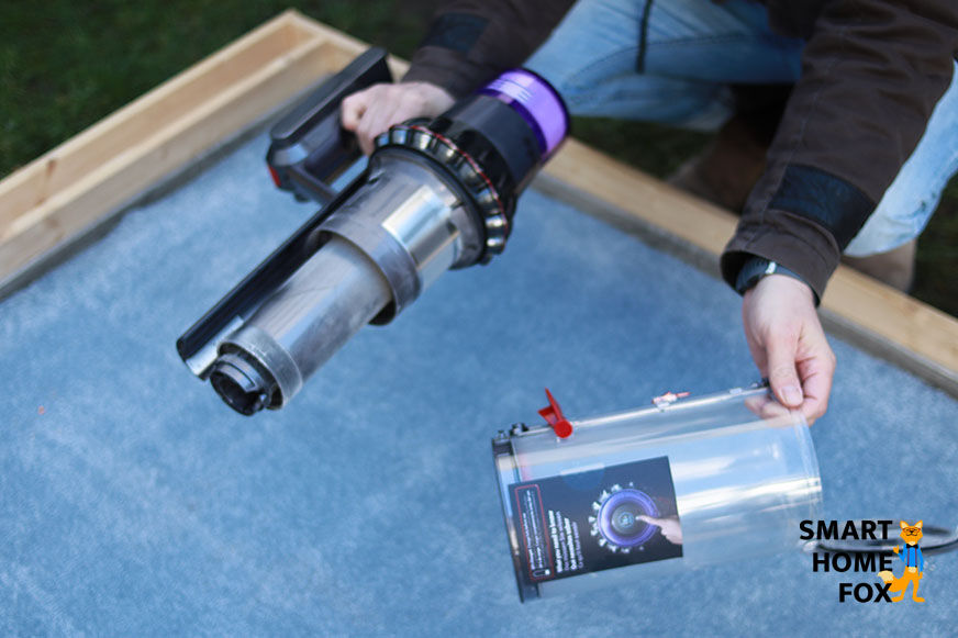 Ausgebauter Staubbehälter